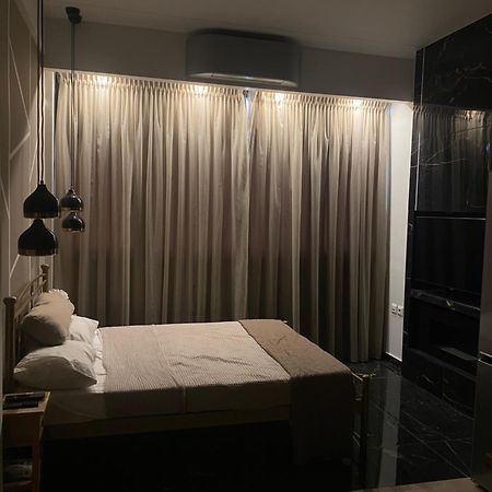 Flat In Athens Next To Metro St! Appartement Buitenkant foto